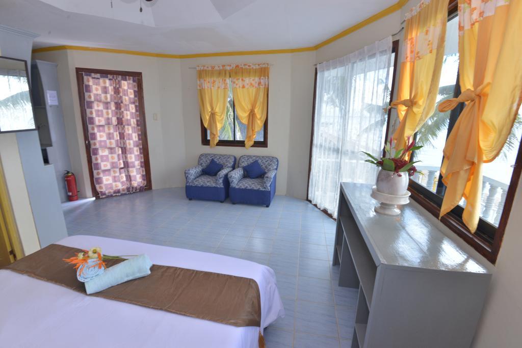 Lanas Beach Resort Romblon Island Номер фото