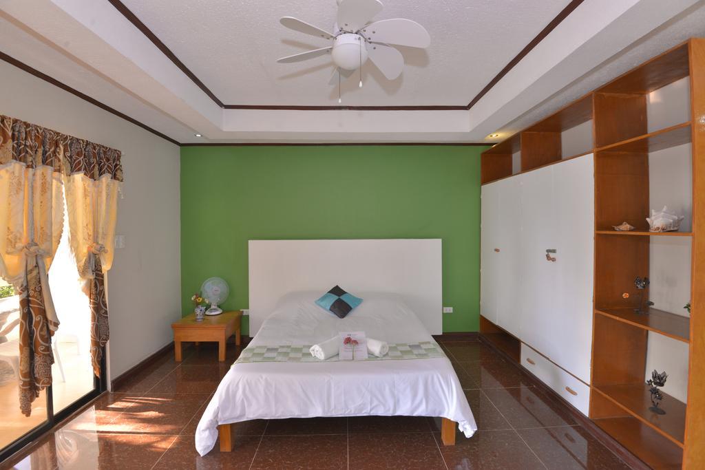 Lanas Beach Resort Romblon Island Номер фото