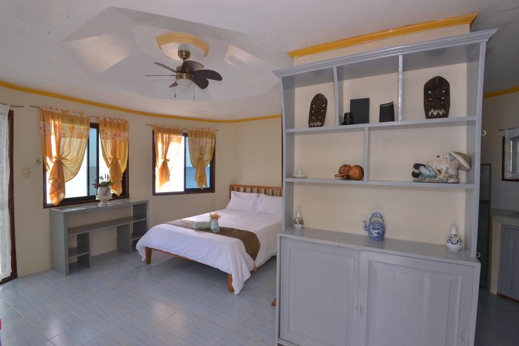 Lanas Beach Resort Romblon Island Номер фото