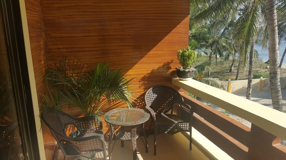 Lanas Beach Resort Romblon Island Экстерьер фото