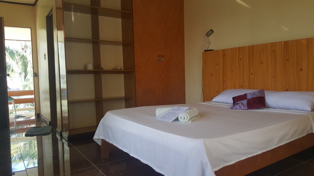 Lanas Beach Resort Romblon Island Экстерьер фото